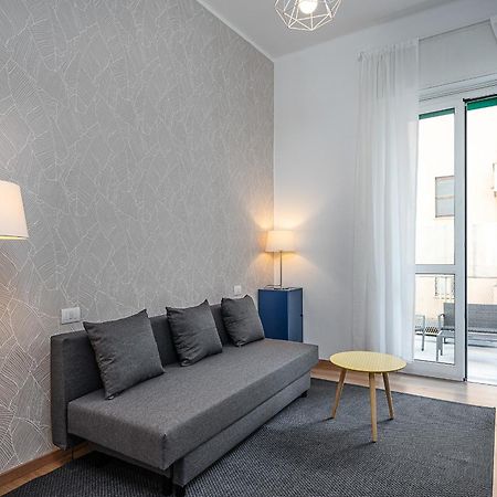 Classbnb - Ampio Appartamento A 1Km Da Citylife Milan Luaran gambar