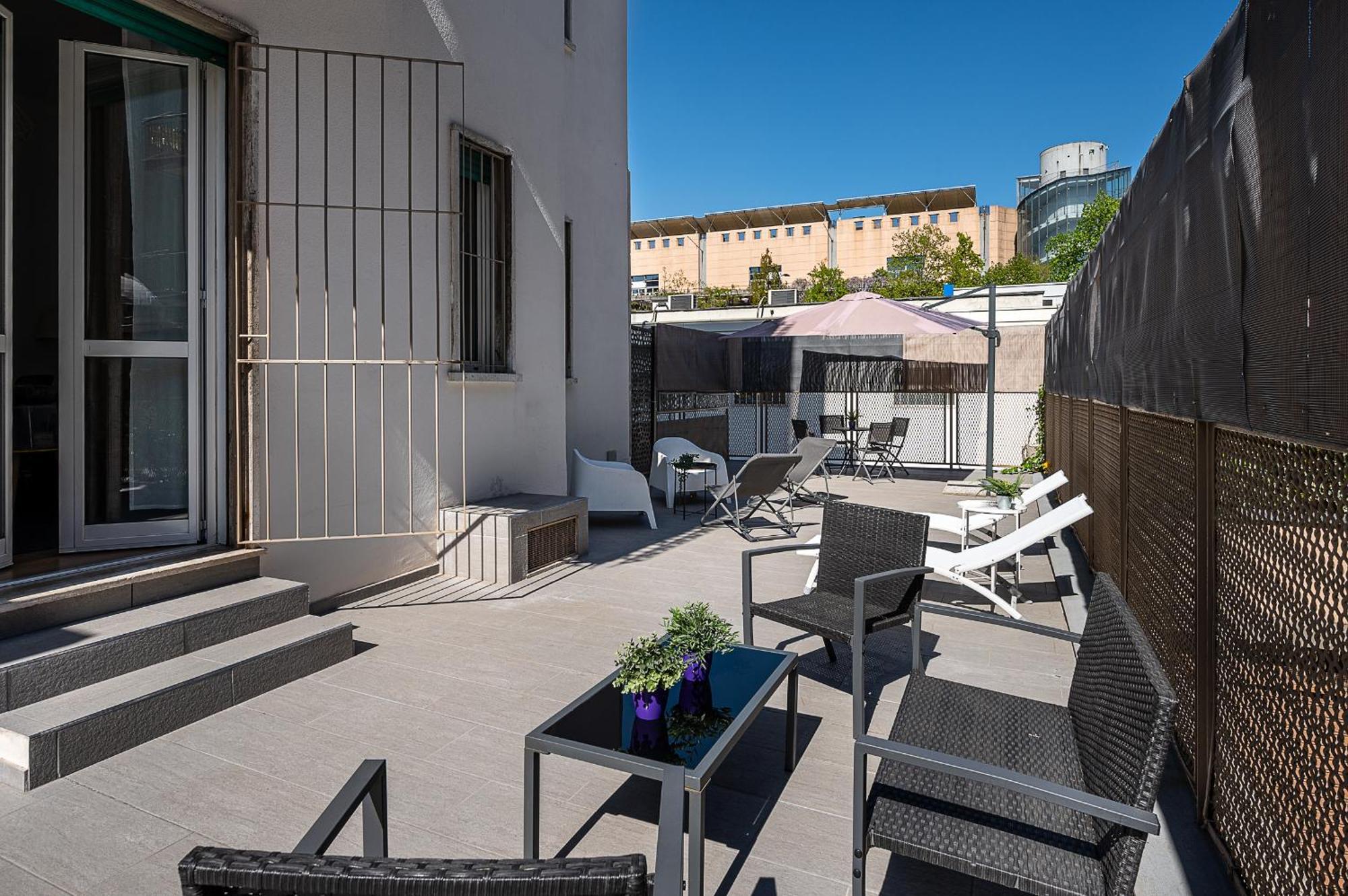 Classbnb - Ampio Appartamento A 1Km Da Citylife Milan Luaran gambar